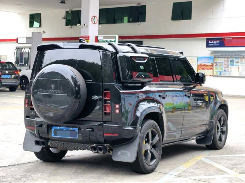 Land Rover guard 2025