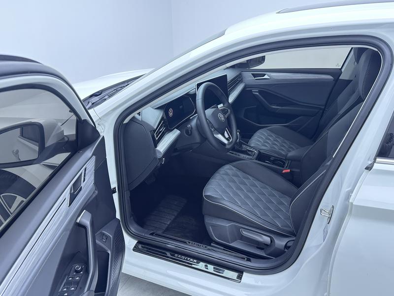 Volkswagen Sagitar 2023