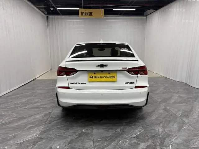 Chevrolet Cruze RS 330T Automatic Fun Version
