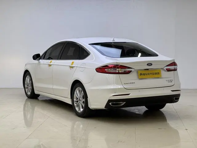 Ford Mondeo EcoBoost 180 fashion type
