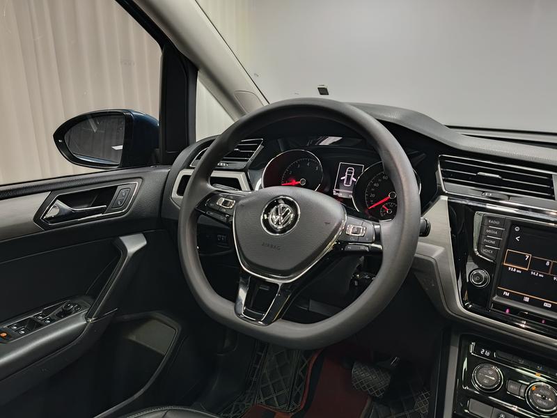 Volkswagen Touran L 2018
