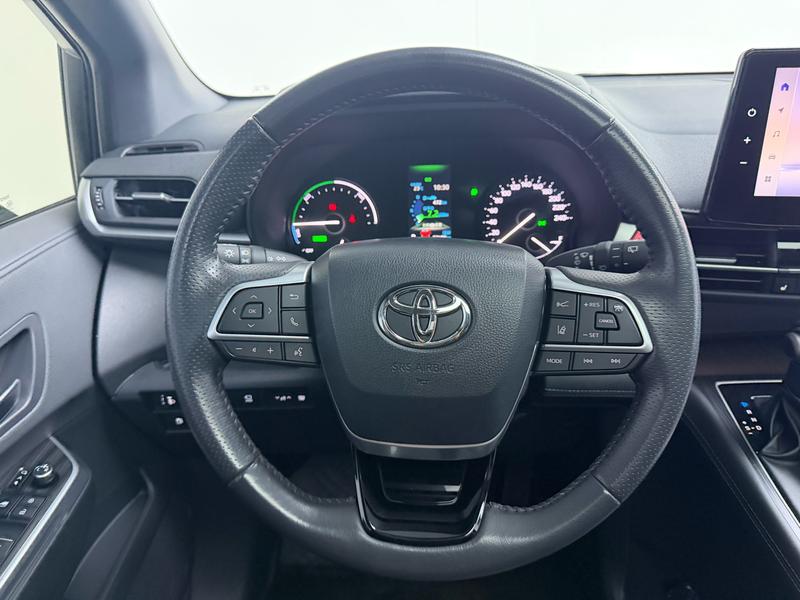 Toyota Sienna 2024