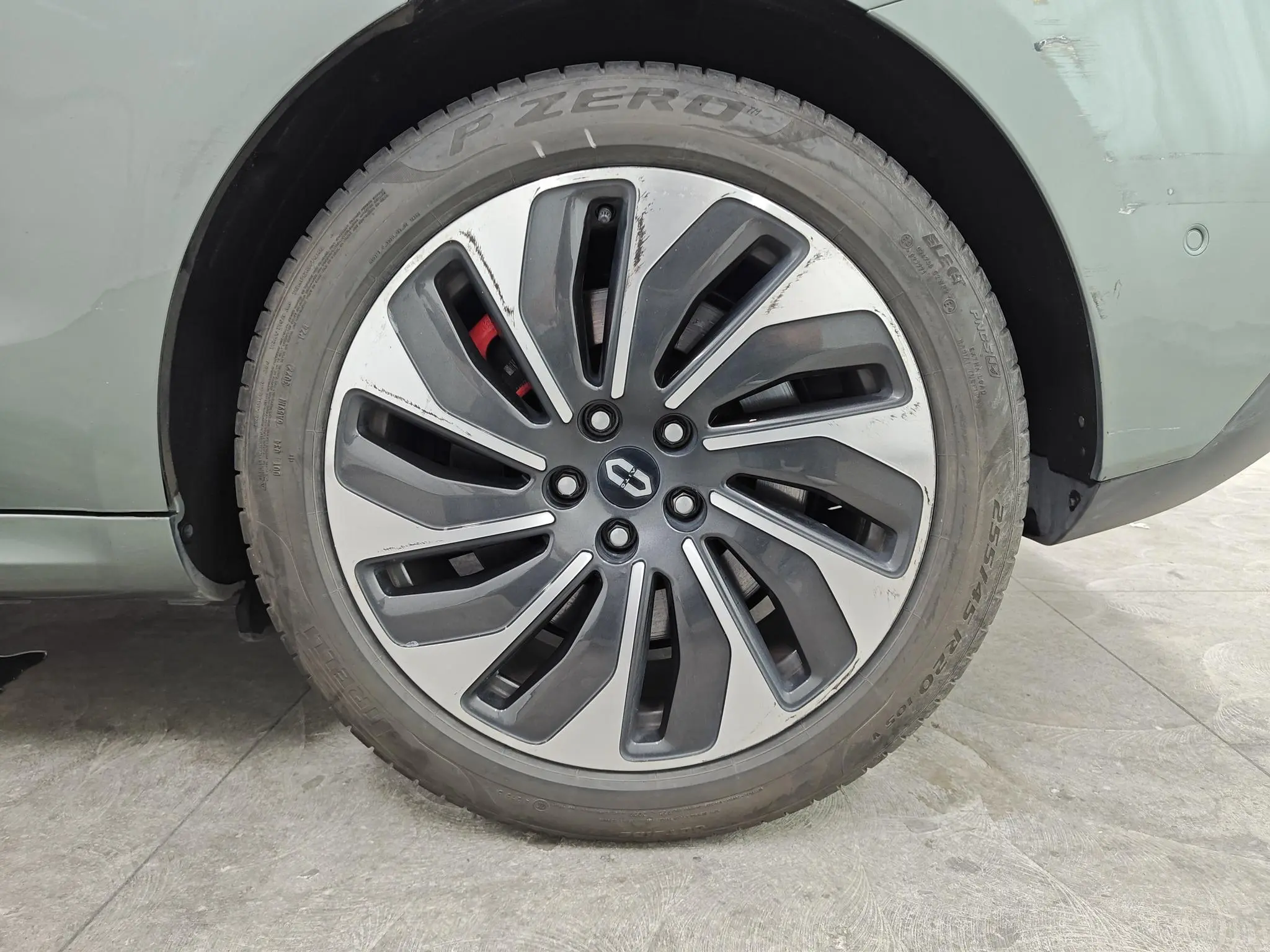 AITO Ask the world M5 Extended range rear drive standard edition