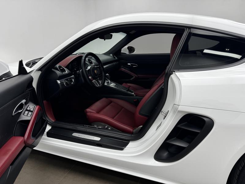Porsche Porsche 718 2016