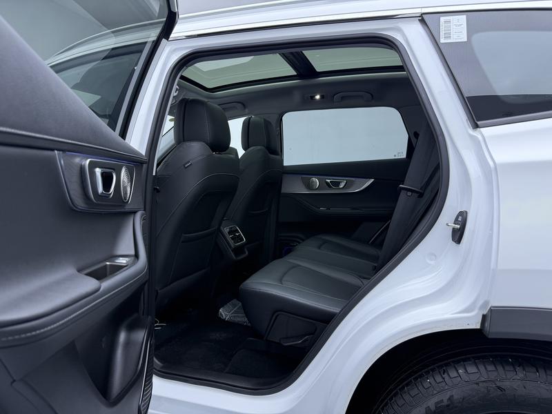 Chery Tiggo 8 PRO 2025