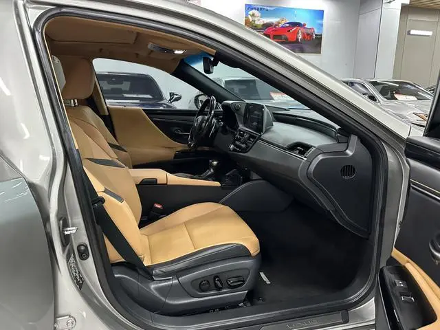 Lexus Lexus ES 200 Excellent Edition