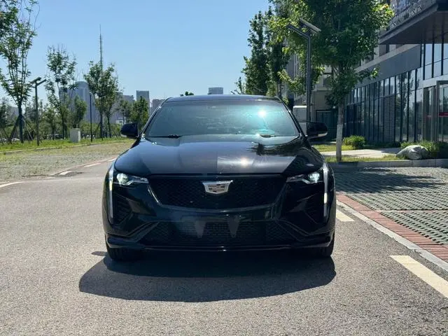 Cadillac Cadillac CT4 28T fashion type