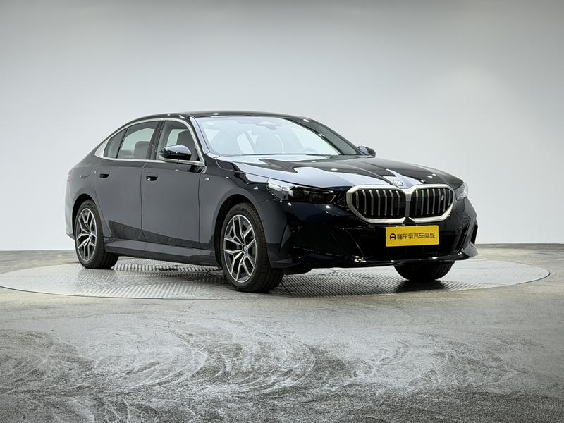 BMW BMW i5 2025