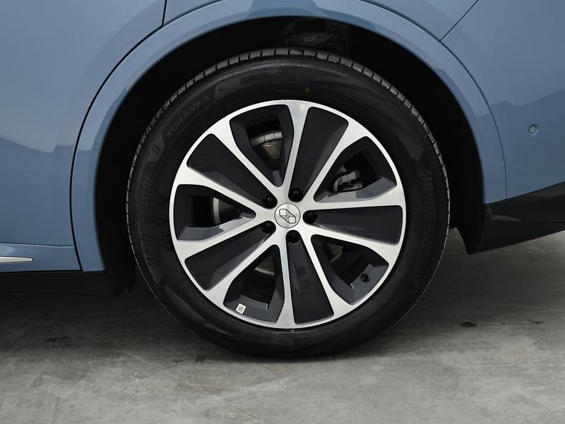 Luxeed Luxeed R7 2026