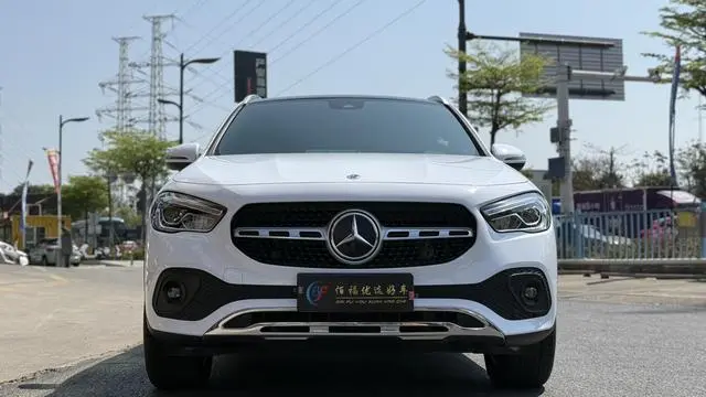 Mercedes-Benz Mercedes-Benz GLA GLA 200