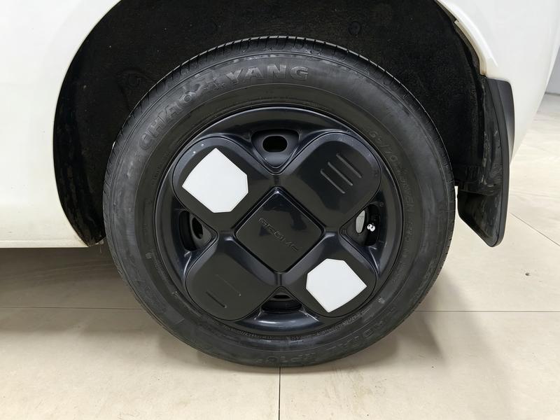Geely Galaxy panda 2023
