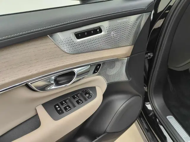 Volvo Volvo XC90 PHEV Facelifted E-drive hybrid T8 long battery life Zhizun Deluxe Edition 7-seater