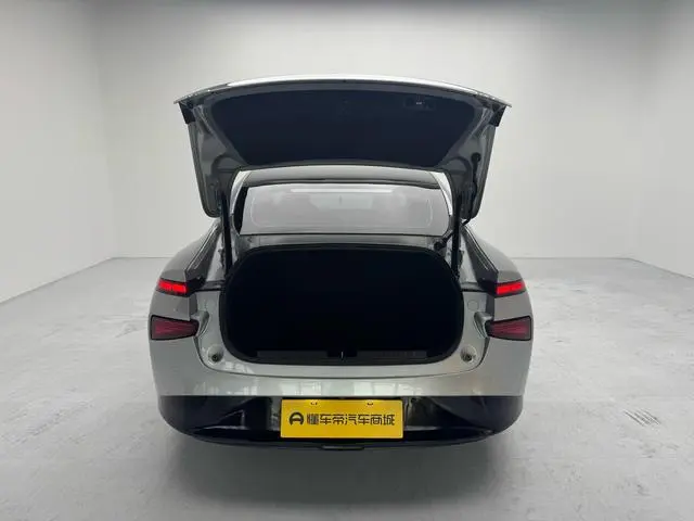 Xpeng Xiaopeng P7 625E