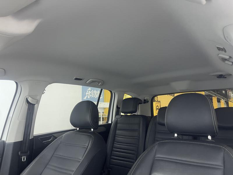 Volkswagen Touran L 2016