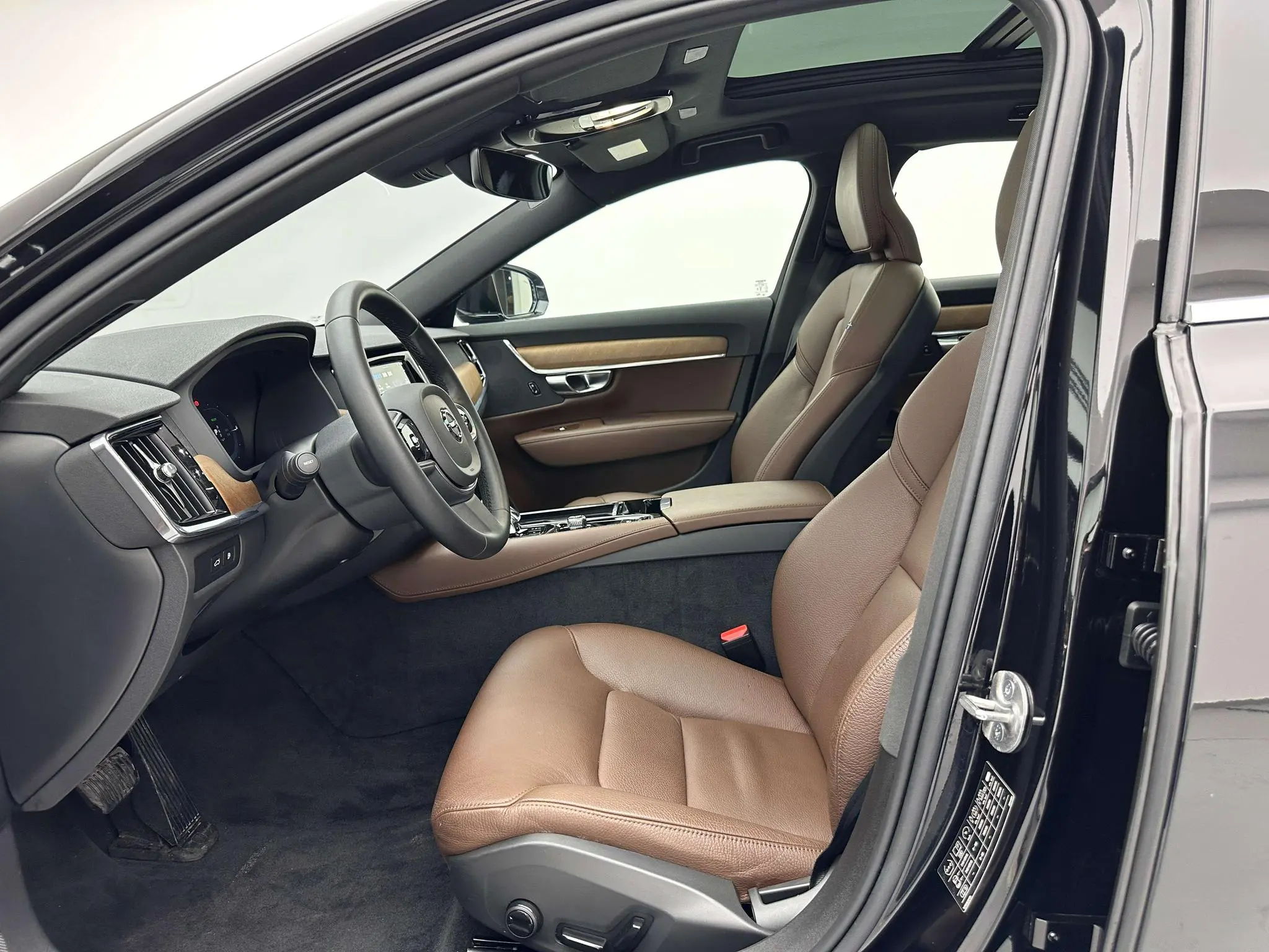 Volvo Volvo S90 PHEV T8 four-wheel drive long battery life Zhiyi Deluxe Edition