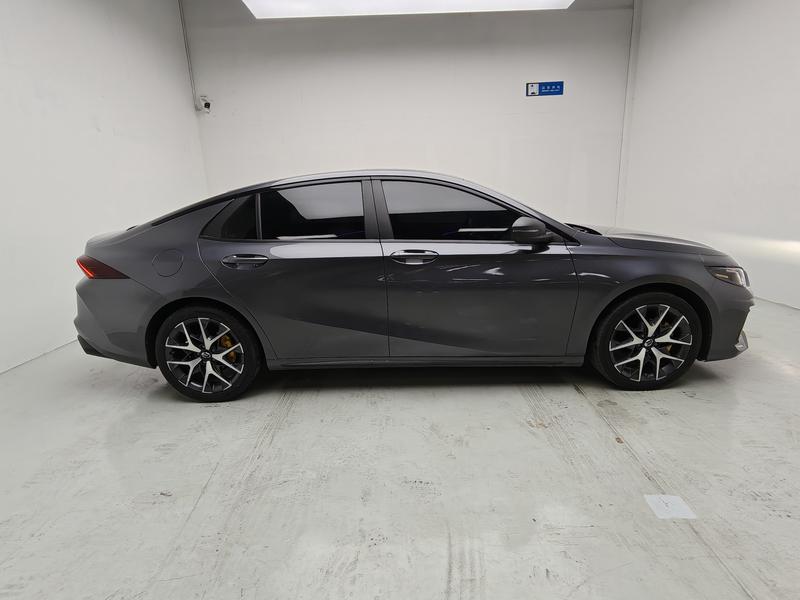 Trumpchi Shadow Leopard 2021