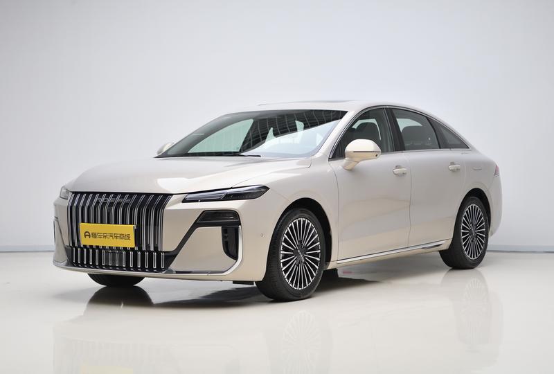 Roewe Roewe M7 DMH 2025