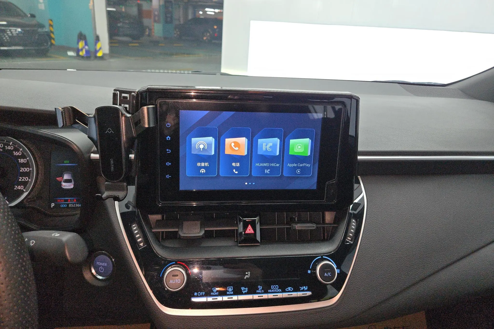 TOYOTA Lei Ling Dual engine 1.8H E-CVT Enterprise Edition