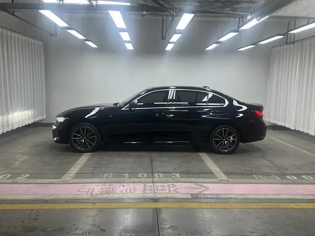 BMW BMW 3 Series 325Li M sports suit