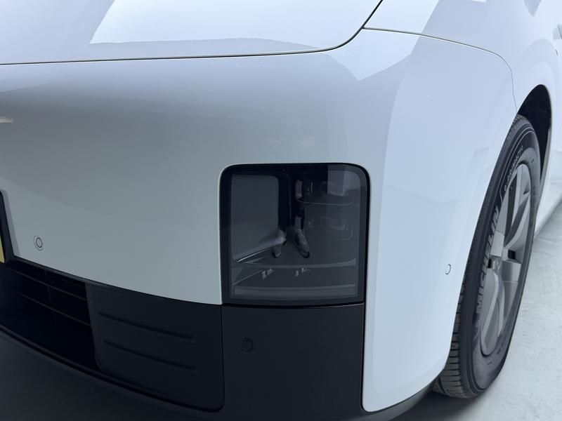 Li Auto Ideal MEGA 2025