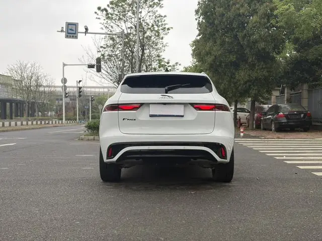 Jaguar Jaguar F-PACE P250 R-Dynamic BLACK