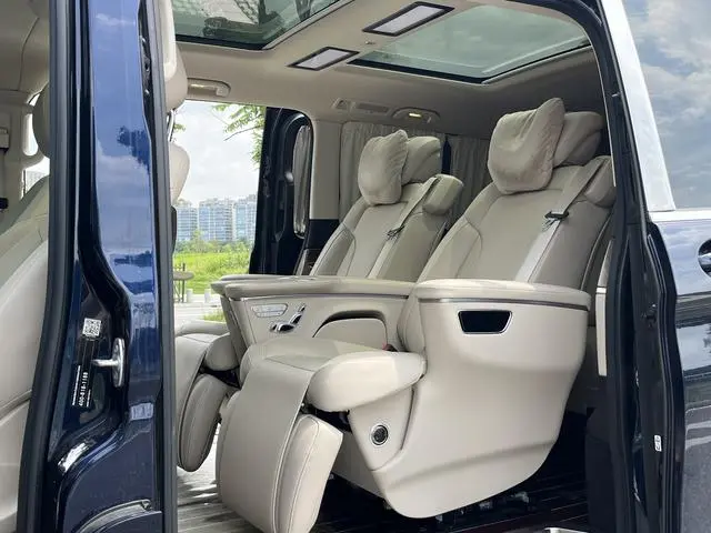 Mercedes-Benz Mercedes-Benz V-class V 260 L Long Wheelbase Premium Edition