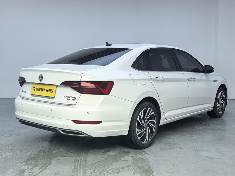 Volkswagen Sagitar 2021