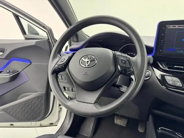 TOYOTA Toyota C-HR 2.0L Leading version