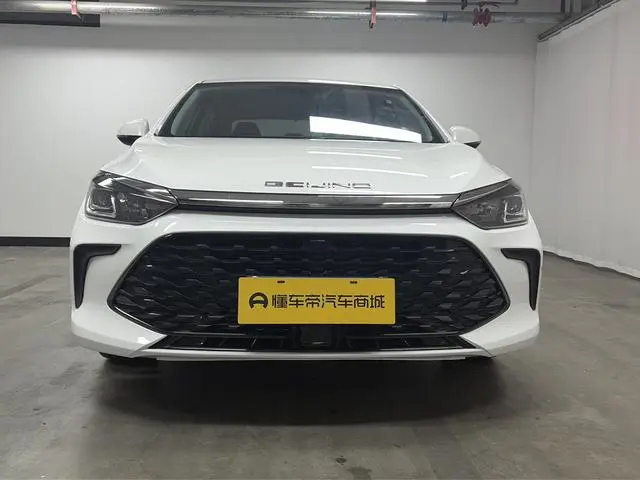 Beijing Beijing U5 PLUS 1.5L CVT Deluxe Edition
