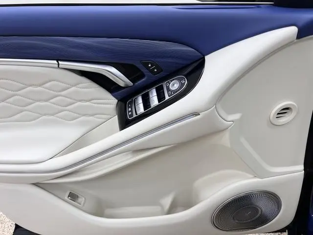 VOYAH Lan Tu FREE Four-wheel drive standard range extension exclusive luxury set