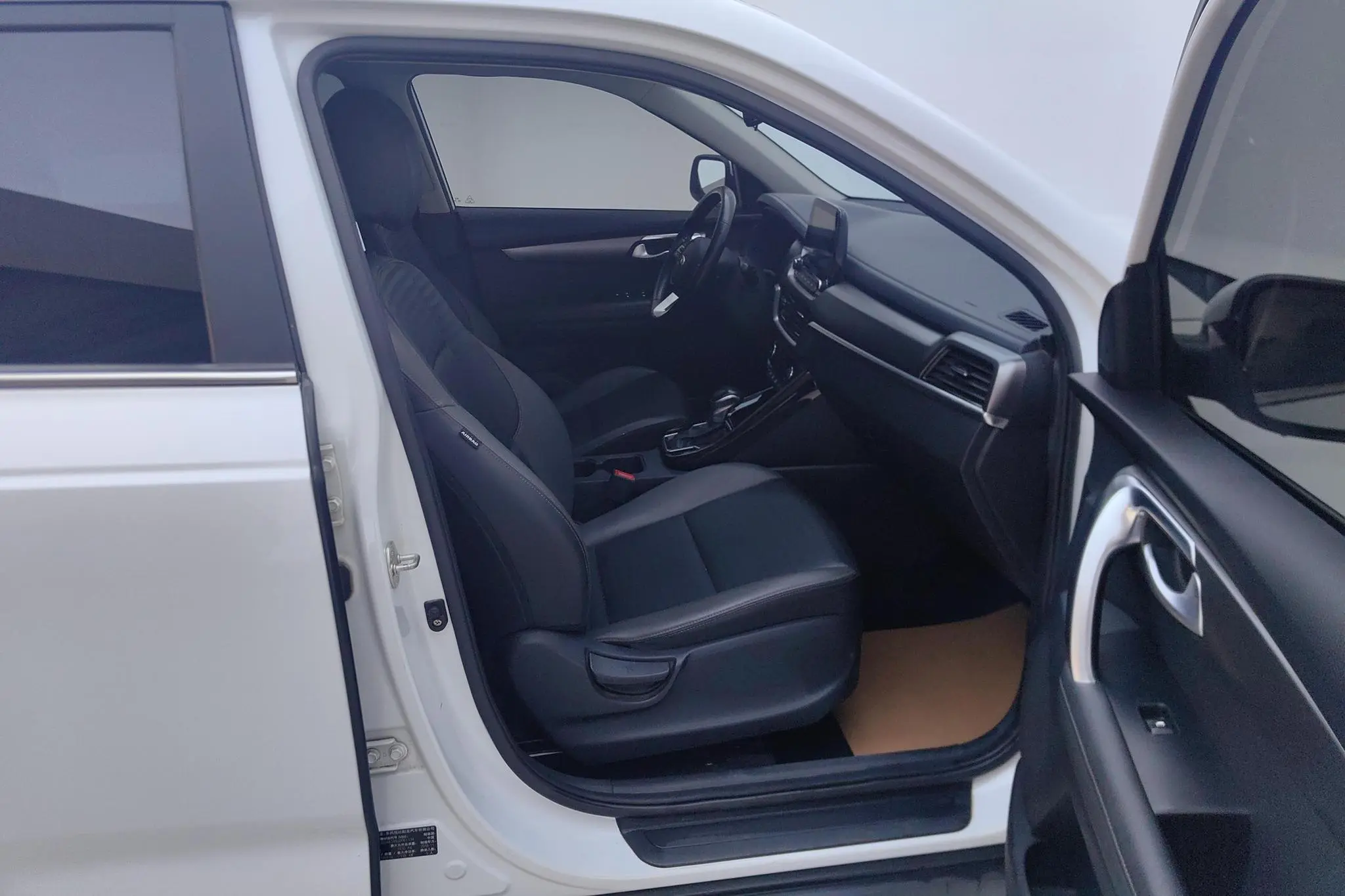 Kia Smart running 2.0L Automatic Smart Enjoy Deluxe Edition Country V