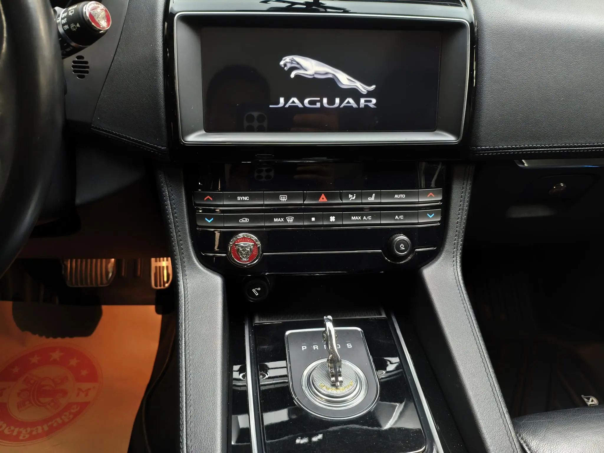 Jaguar Jaguar F-PACE 2.0T four-wheel drive Urban Exclusive Edition