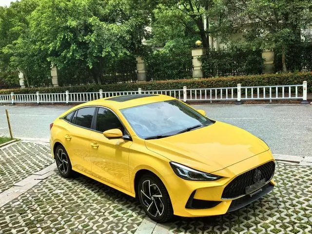 MG MG5 300TGI DCT Green Luxury Trend Edition
