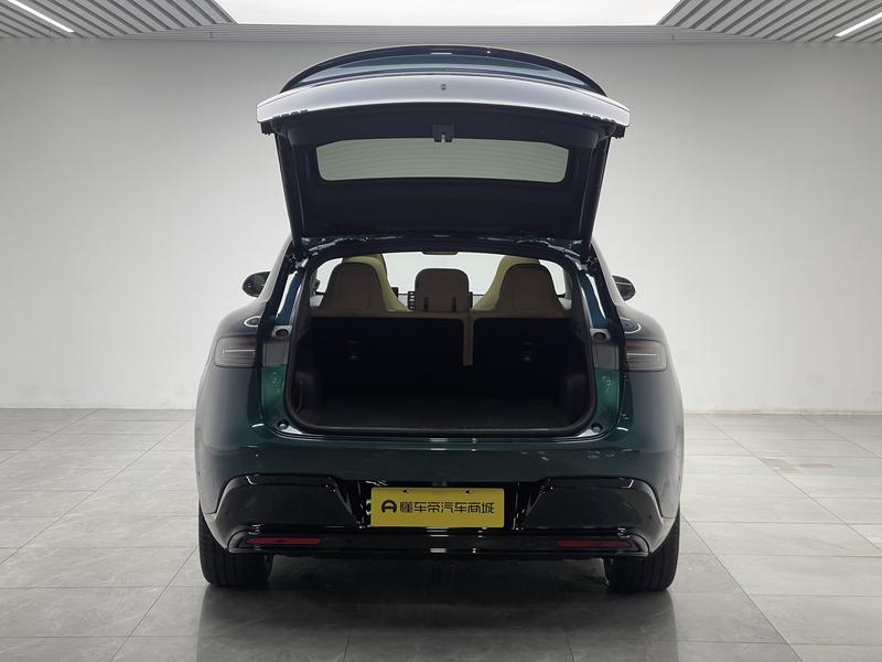 Luxeed Luxeed R7 2026