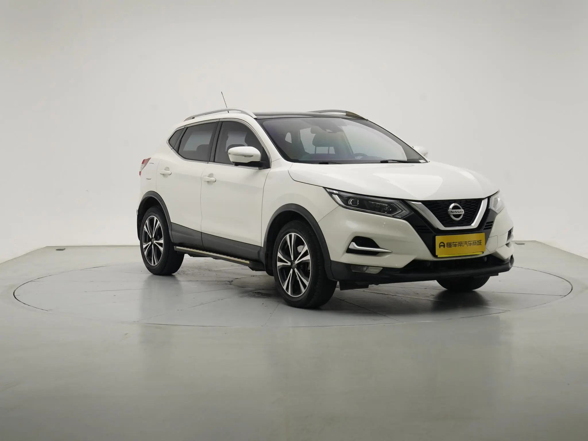 Nissan Qashqai 2.0 L XV Prem Deluxe Edition