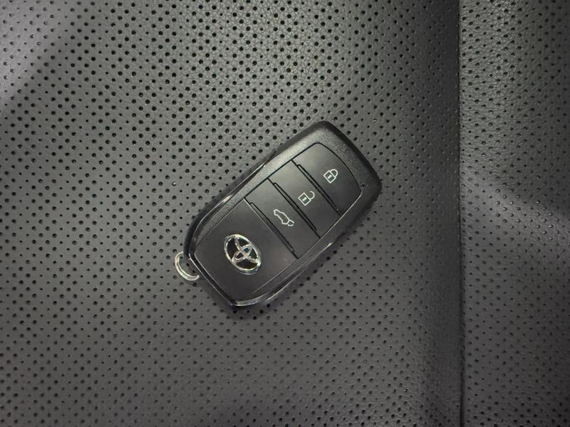 Toyota Prado 2024
