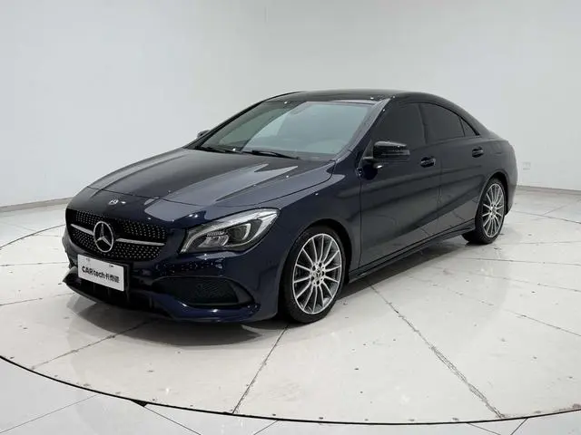 Mercedes-Benz Mercedes-Benz CLA CLA 220 4MATIC