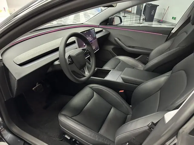 Tesla Model 3 Rear-wheel drive version
