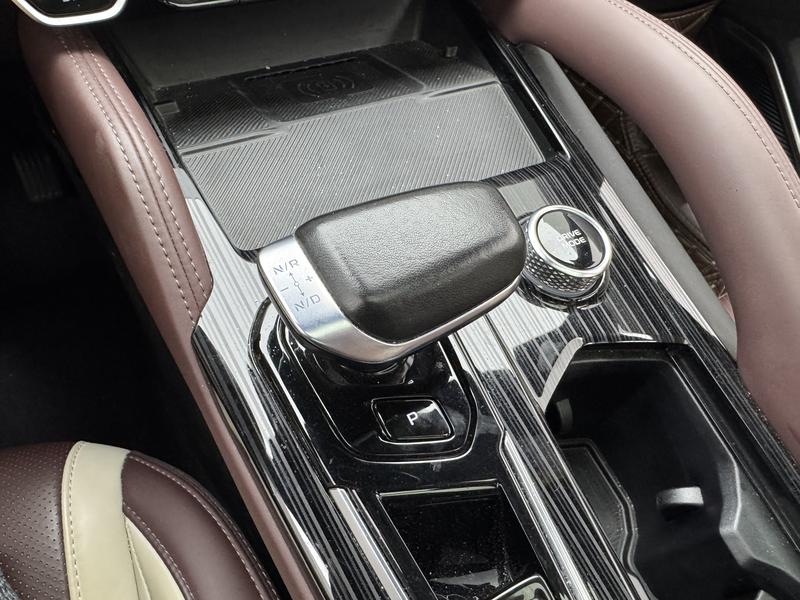 Geely Emgrand L 2024