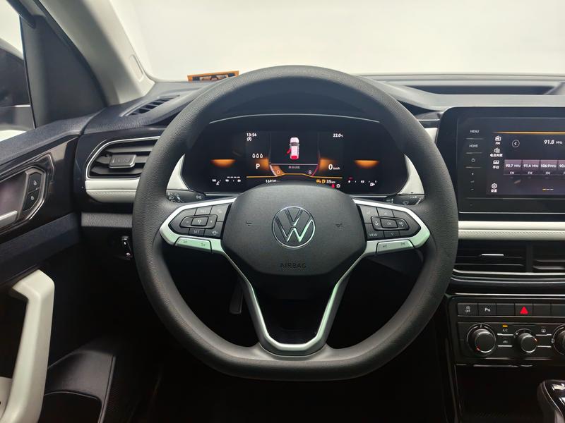 Volkswagen Tharu 2025