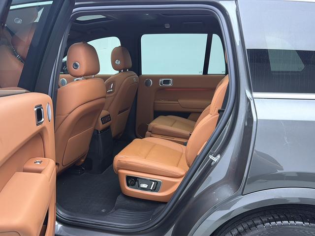 Li Auto Ideal L9 2025