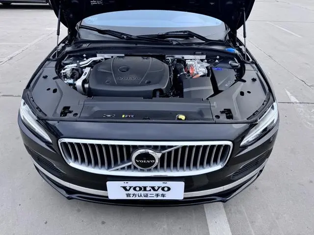 Volvo Volvo S90 PHEV T8 four-wheel drive long battery life Zhiyi Deluxe Edition