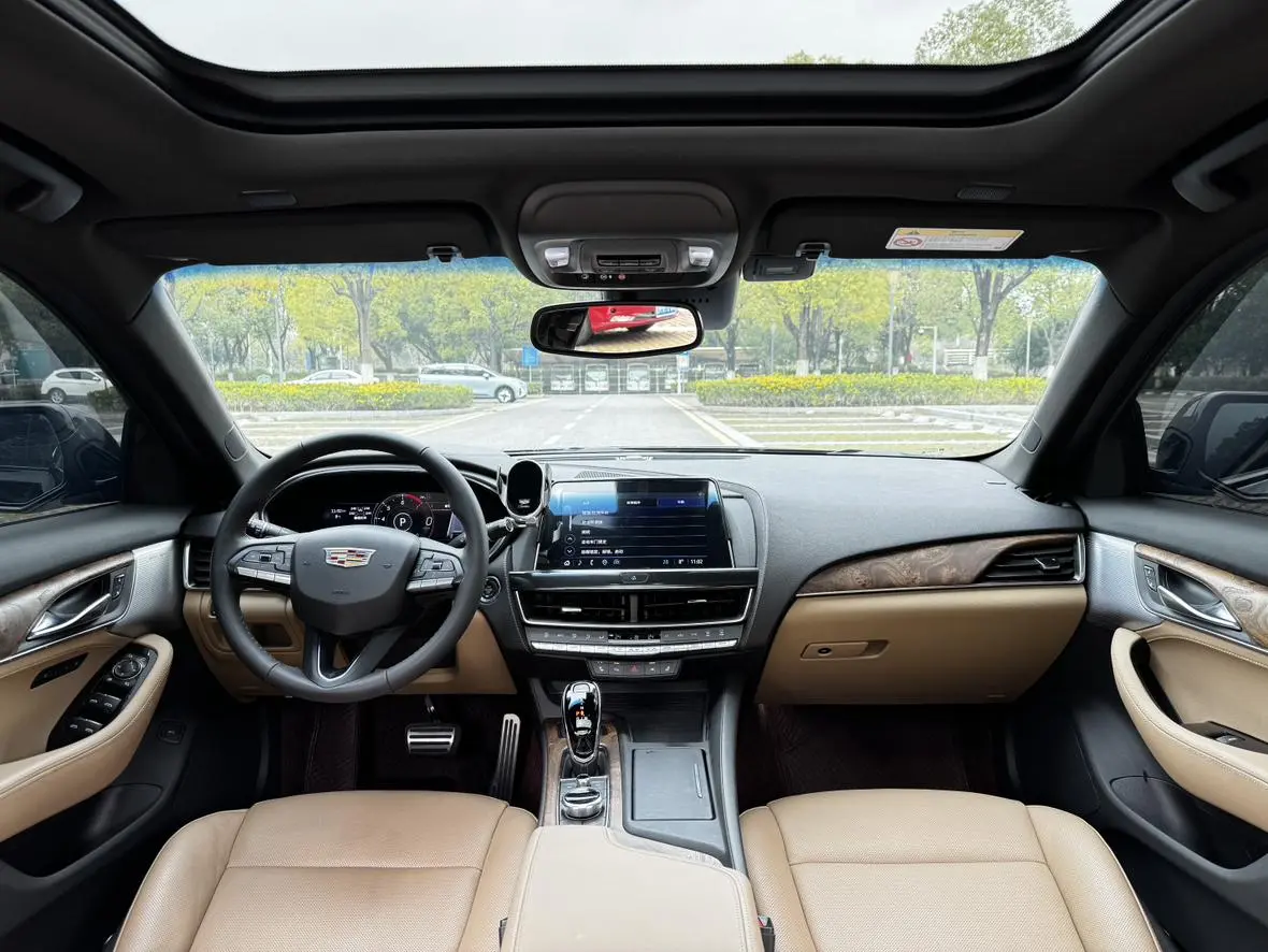 Cadillac Cadillac CT5 28T premium type