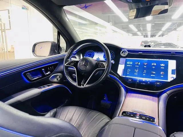 Mercedes-Benz Mercedes-Benz EQS SUV EQS 450 4MATIC Pioneer Edition