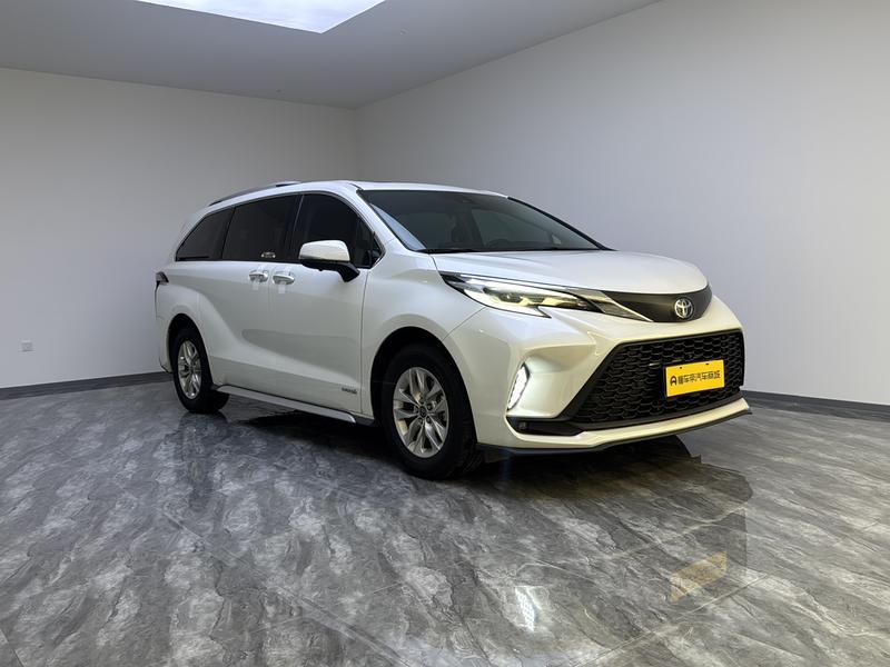 Toyota Gravia 2023