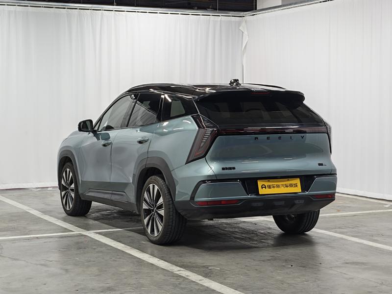 Geely Boyue L 2025