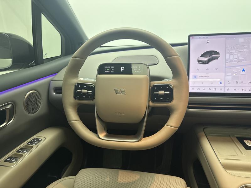 Li Auto Ideal i6 2025