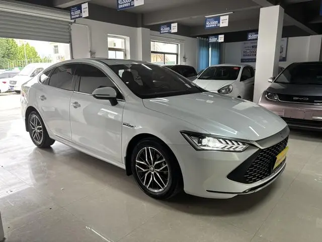 BYD Qin PLUS DM DM-i 55KM flagship type