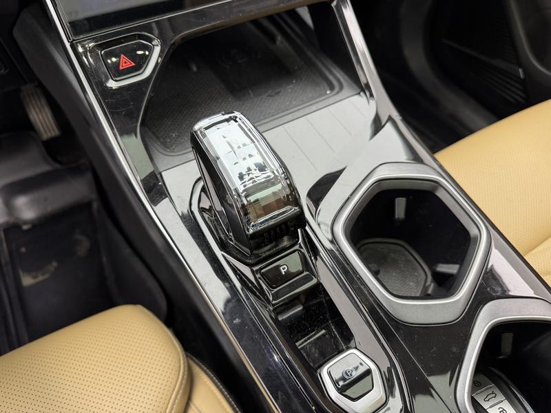 Geely Boyue L 2023
