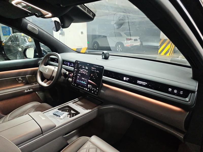 NIO NIO ES8 2026